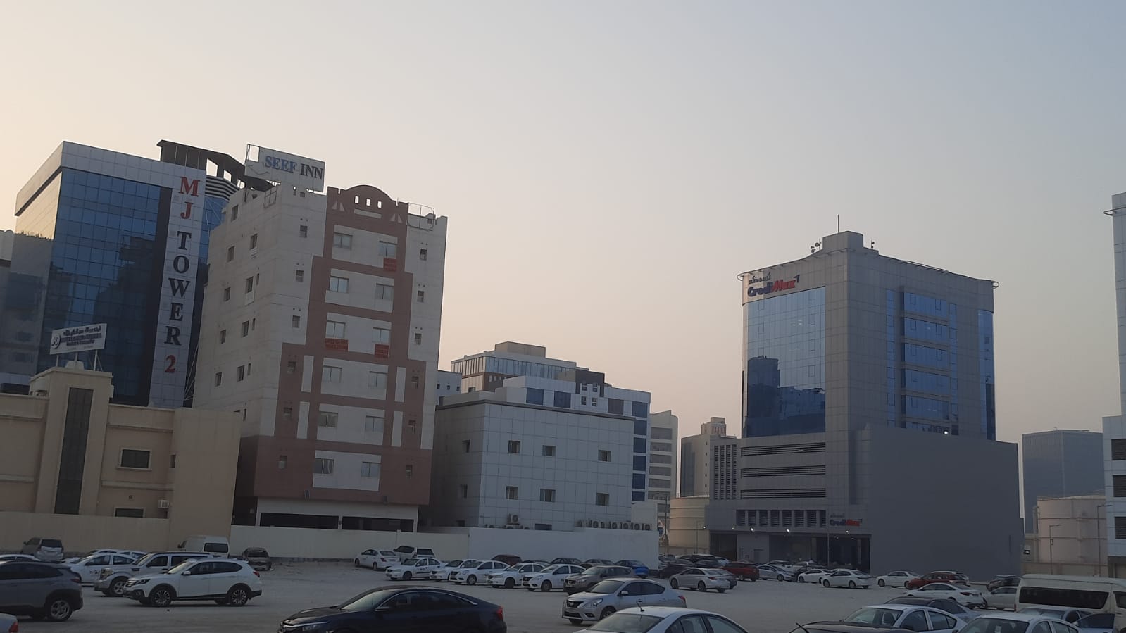 بناية في السيف للبــيع